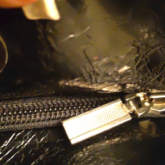 Black and White Zebra Print Handbag - Picture 6 of 7